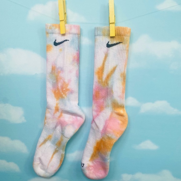 Nike | Hand Dyed Custom Nike Socks | Small/Medium | Kaleidoscope Tie Dye - Picture 5 of 13